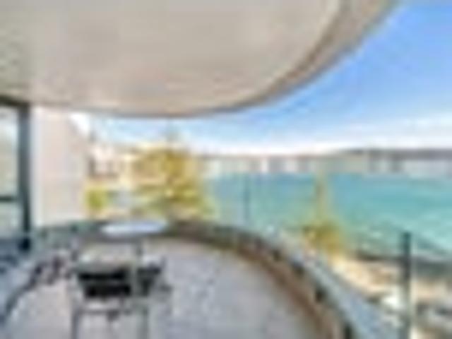 Oriental Bay, 3 bedrooms, $1900 pw