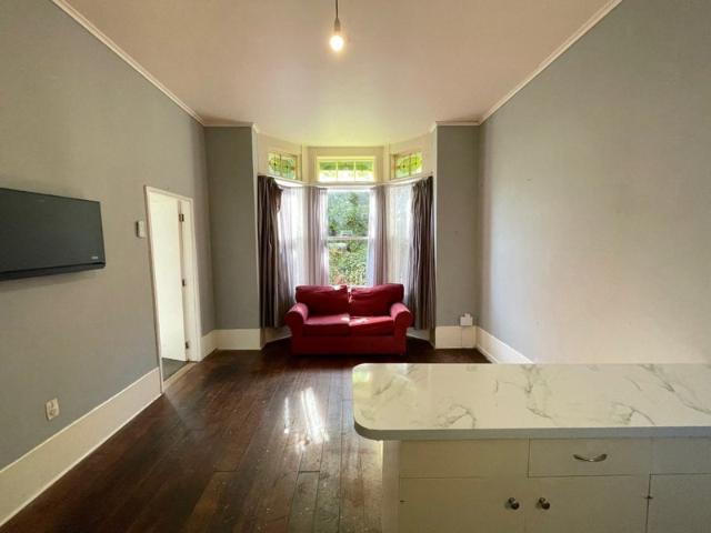 oriental bay, 2 bedrooms