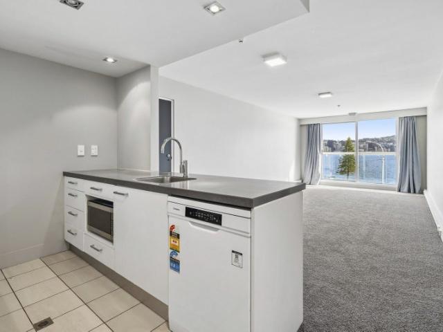 oriental bay, 2 bedrooms