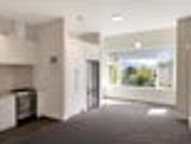 Oriental Bay, 2 bedrooms, $695 pw