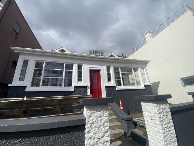 oriental bay, 4 bedrooms