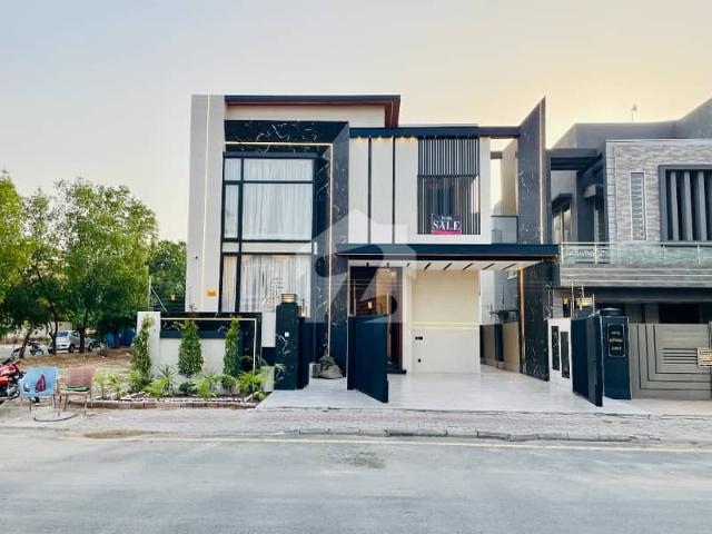 Original 10 Marla House For Sale In Quaid Block Bahria Town Lahore
