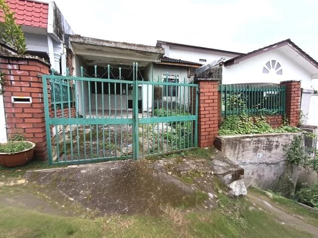 Original Condition Single Storey Jalan Dedap Johor Jaya