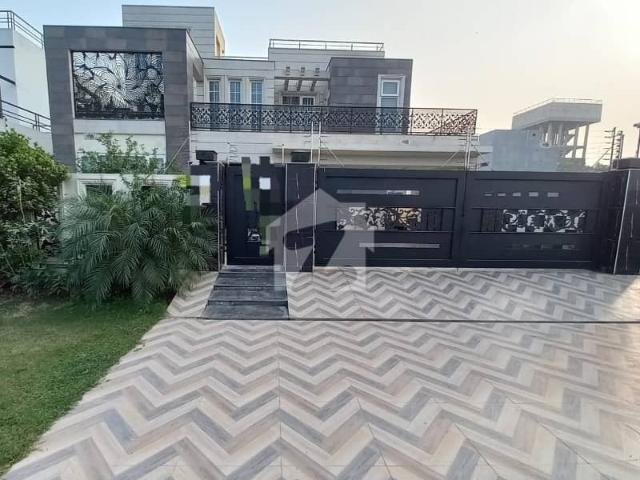 Original pictures semi furnished elegant house for near dha raya block q, dha phase 7, dha