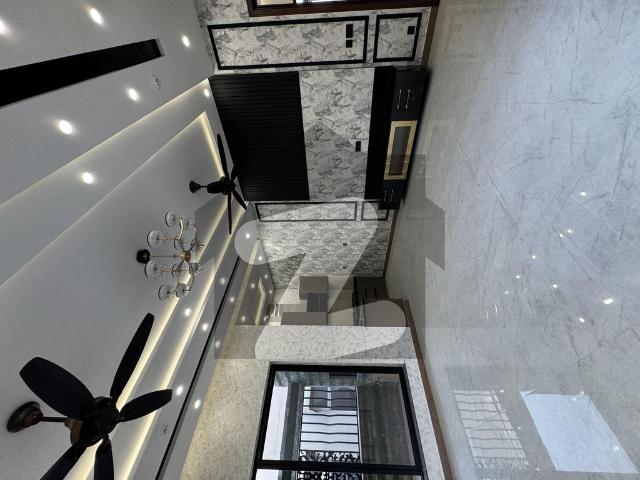 Orignal pictures near mcdonald modern design bungalow dha phase 7