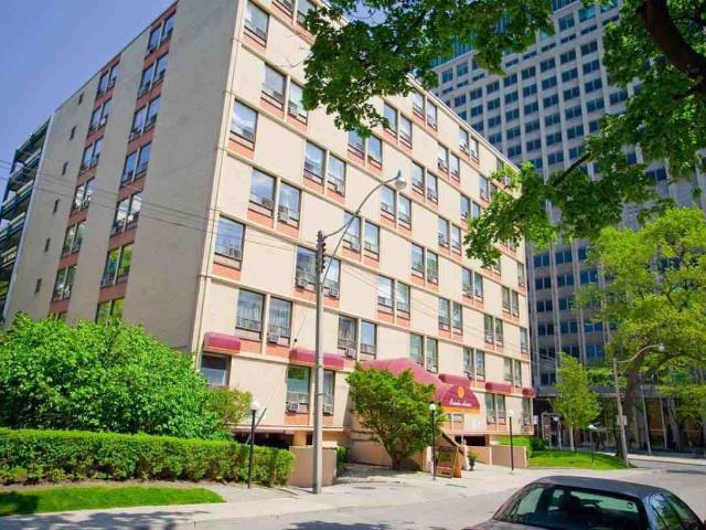 Oriole Apartments 1 Bedroom Apartment for Rent at 1 Oriole Rd, Toronto, ON M4V 2E7 Deer Park