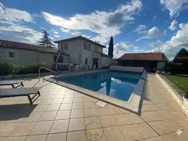 Oriolles 16480 Achat / Vente maison 8 pièces t8