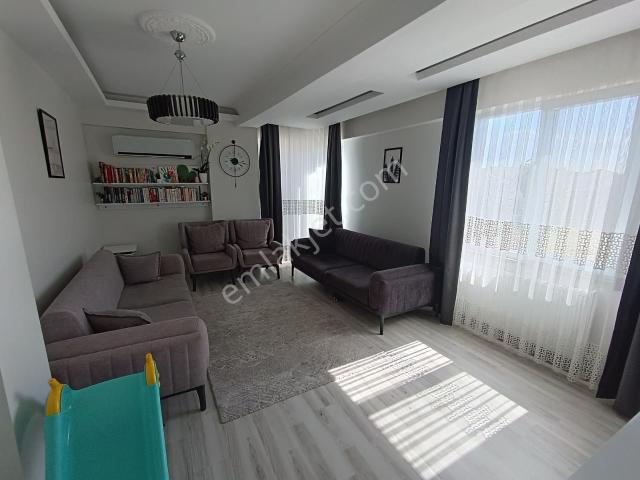 Çorlu Nusratiye Mahallesinde Site İçerisinde Satılık 2+1 Daire