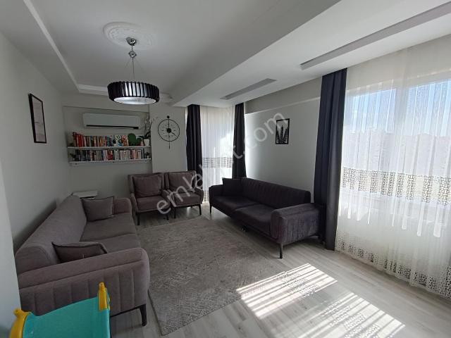 Çorlu Nusratiye Mh Site İçi Ebeveyn Banyolu Satılık 2+1 Daire