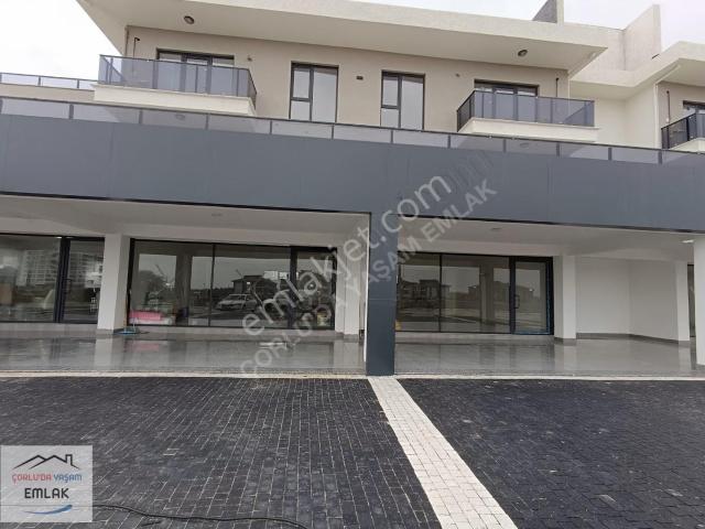 Çorlu Önerler'de 300m² Kiralık Dükkan: Kurumsal Firmalara Uygun!