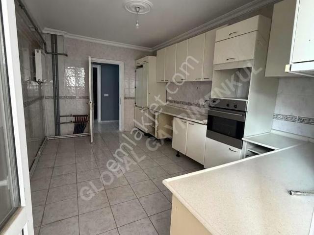 Çorlu Avmler Bölgesinde 180m2 Masrafsız 3+1 Arakat İskanlı