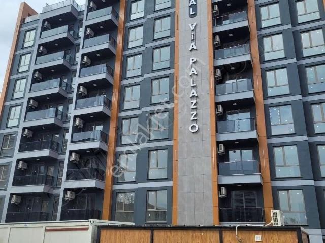 Çorlu Emlak Konutlarında Uysal Via Palazzo'da Acil Satılık 2+1