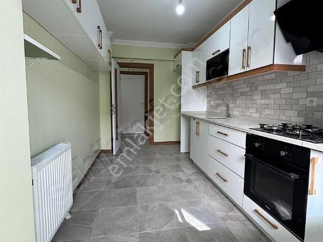 Çorlu Hatip Mah Merkezi Konumda 3+1 Site İçi 3 Yıllık Daire