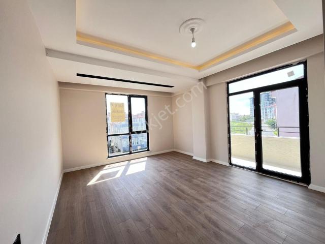 Çorlu Hatipte Cadde Cepe 2+1 Sıfır Daireler