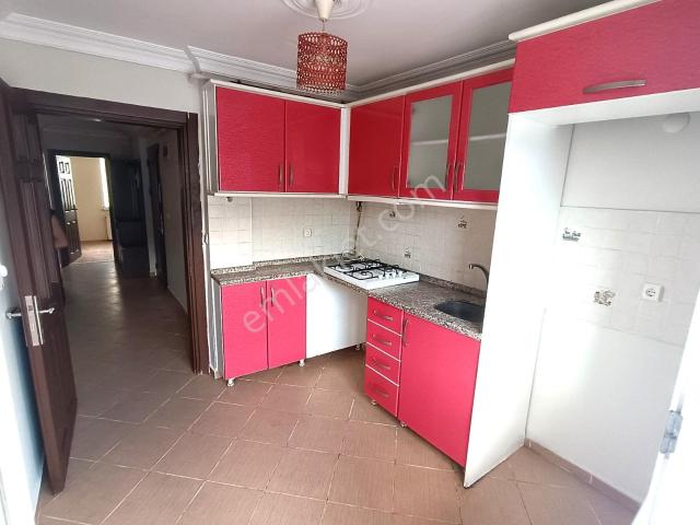 Çorlu Şinasi Kurşun Caddesi Yanı 2+1/95 M2 İskanlı Satılık Daire