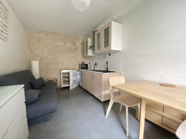 ORLEANS CATHEDRALE – STUDIO MEUBLE 17 m²