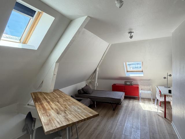 ORLEANS CENTRE PROCHE TRAM STUDIO MEUBLE Orléans 45000