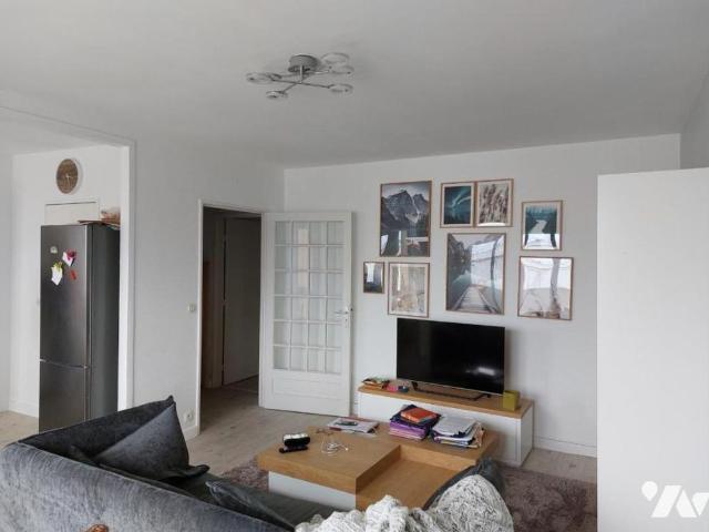 ORLEANS F3 BALCON PARKING