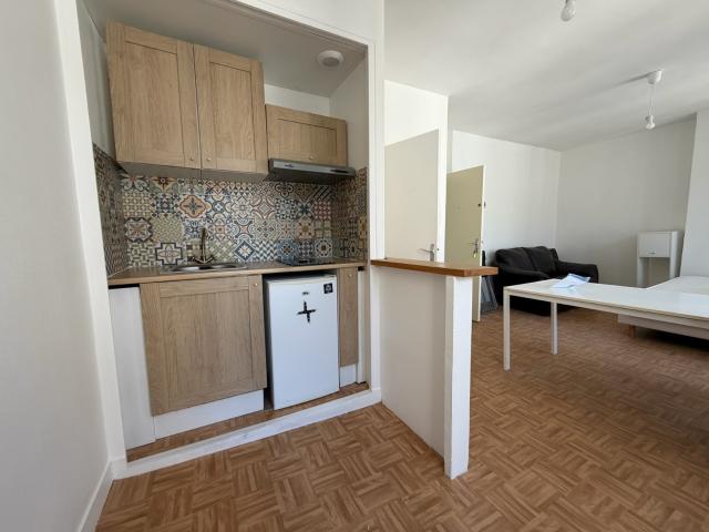 ORLEANS STUDIO MEUBLE 28M² SUR COUR Orléans 45000