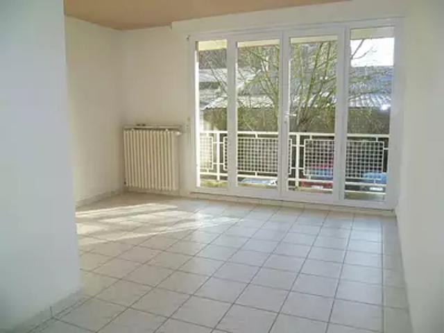Orléans 45000 Location appartement 1 pièce t1 parking
