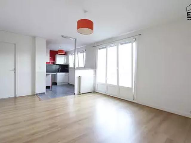 Orléans 45000 Location appartement 2 pièces t2 parking