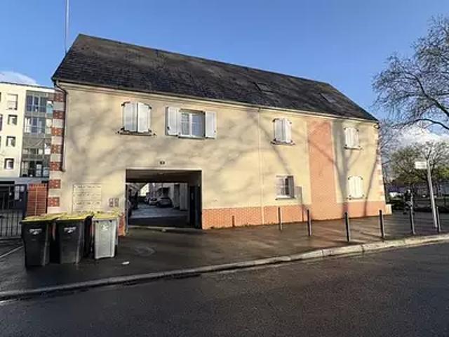 Orléans 45100 Achat / Vente appartement 2 pièces t2 au dernier étage parking