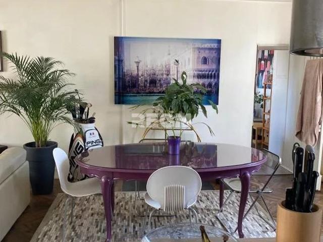 ORLEANS 45 Coeur de ville, Appartement atypique plein de