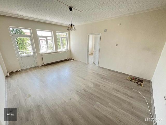 ORSA'dan 4 NOLU SAĞLIK OCAĞI YAKINI YAPILI UYGUN 3+1 DAİRE