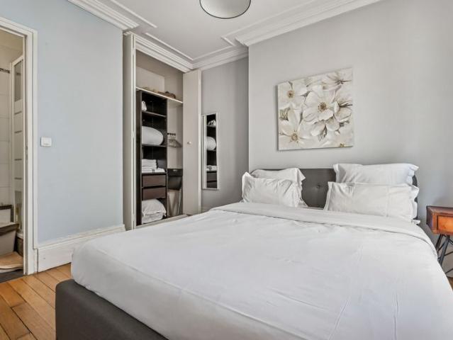 Orsay / rue de Verneuil 60, Paris Amsterdam Apartments for Rent