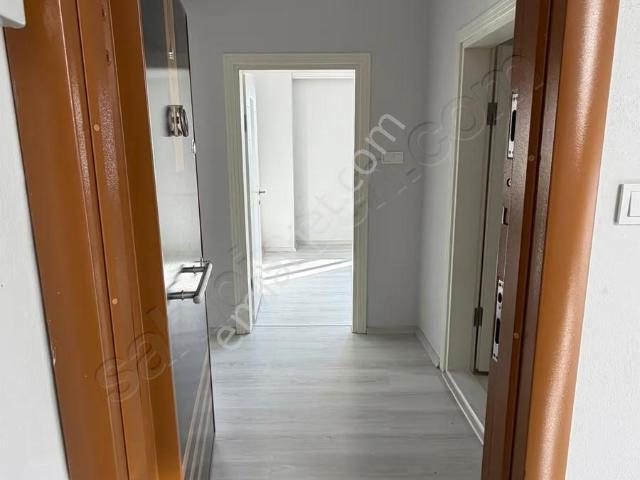 Orta Mahallede 2+1 Market Üstü Park Karşısı Kiralık Daire Arakat