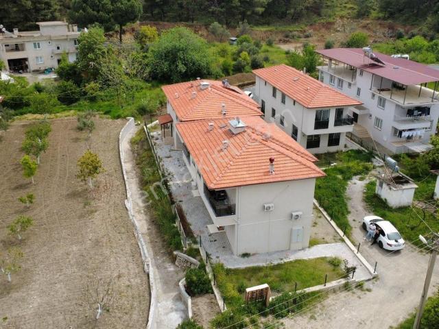 Ortaca Atatürk Mahallesinde 3+1 Havuzlu Satılık Dubleks Full Eşyalı Villa