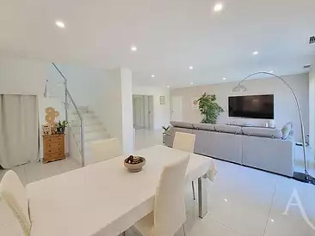 Ortaffa 66560 Achat / Vente maison 7 pièces t7 au dernier étage terrasse