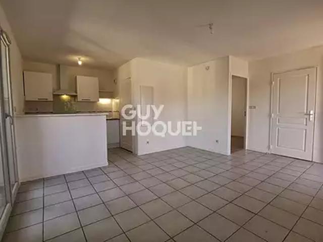 Orthez 64300 Location appartement 2 pièces t2 au dernier étage parking