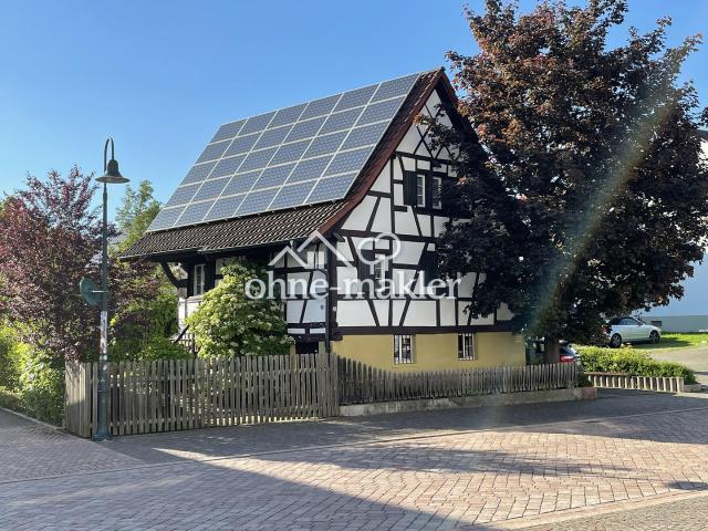 Ortsmitte: Fachwerkhaus mit großem Garten Günstige Erbpacht Top Energieeffizienz