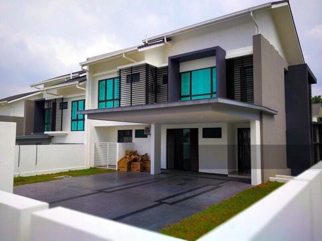 Owner Berhijrah Kajang 32x75 Semi D Concept Extra Land 25ft Corner