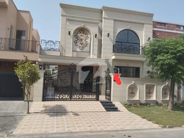 Owner Build Modern Design 10 Marla Solid Construction House Available For Sale With Original Pics