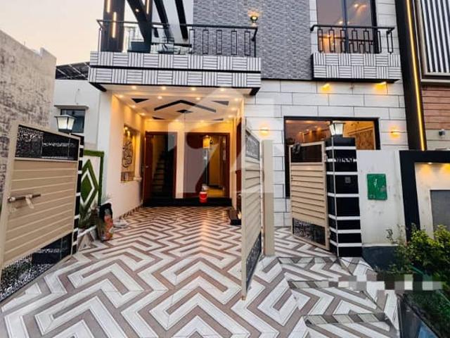 Owner Built 5 Marla House With Premium Construction For Sale in Block C Bahria Orchard Phase 2
