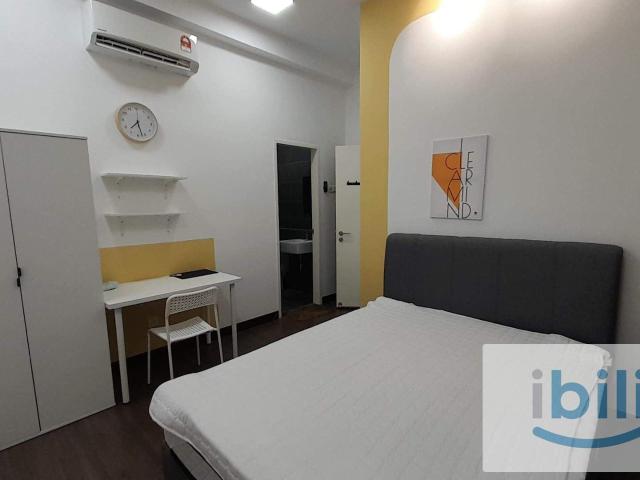 [OWNER MANAGE] FEMALE ONLY MASTER ROOM