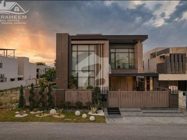 Owner needy 1 kanal slightly used ultra modern bungalow for sale in dha phase 8 near to airport