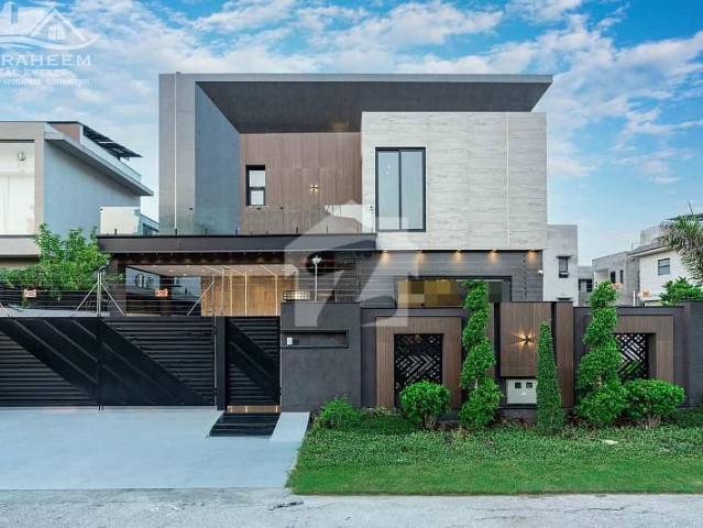 Owner needy 1 kanal slightly used ultra modern fully furnished bungalow for sale in dha phase 4 near to gold creast mall
