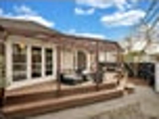 Owners Moving On! Auction Day Is the Day