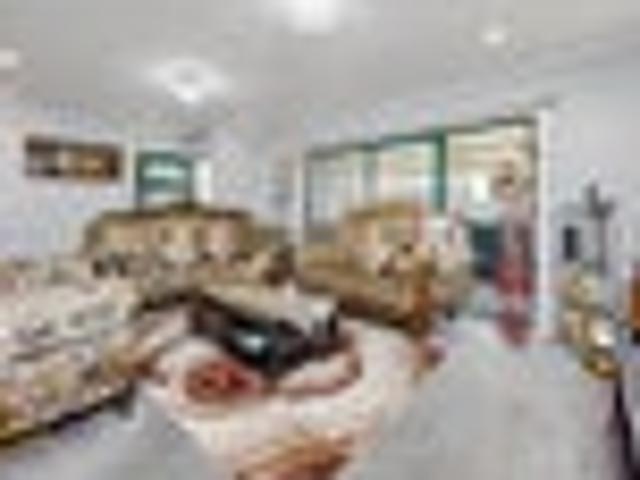 Owners Relocating – 741sqm Section
