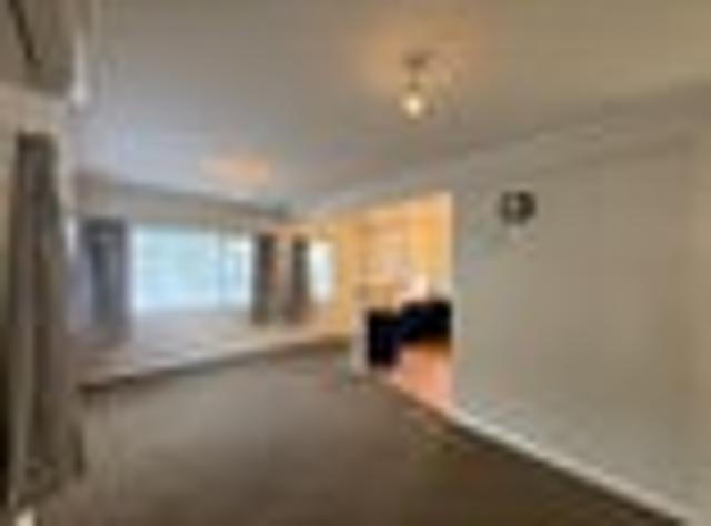 Owhiro Bay, 2 bedrooms, $490 pw