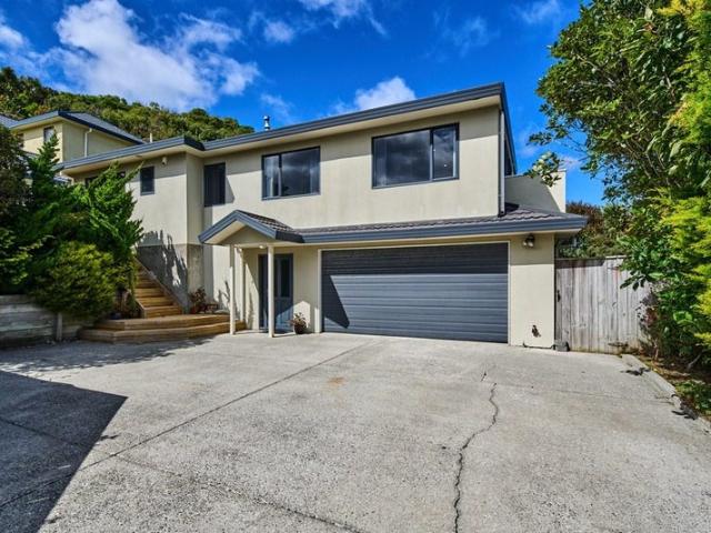 owhiro bay, 3 bedrooms