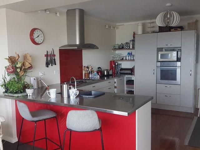 owhiro bay, 4 bedrooms