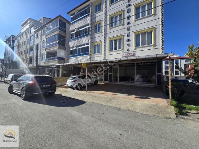 Oto Yıkamaya Uygun Kiralık Dükkan Ruhsat Alımında Sıkıntı Yok