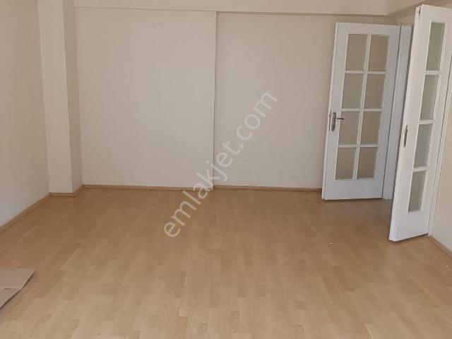 Otoparklı Asansörlü Yüksek Giriş 85 M2 Aydınlık 2+1