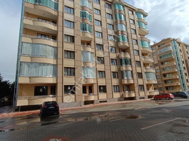 Otagar Yanında Kiralık Daire 4+1, Pazartesiye Kadar