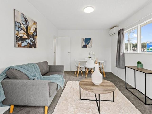 otahuhu, 2 bedrooms