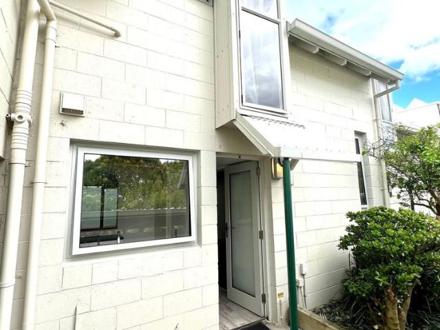 otahuhu, 2 bedrooms